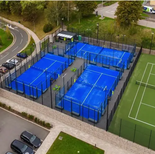 Pure padel Alderley Park au Royaume-Uni